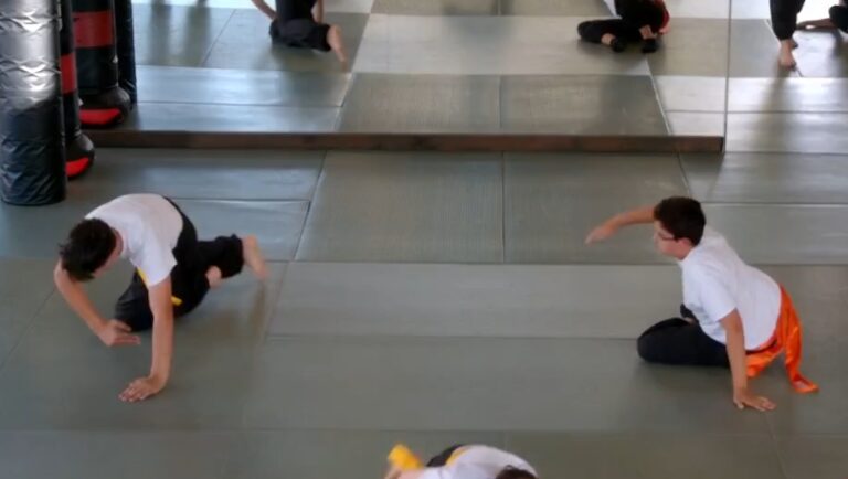 Armpit Toss, Moving from the Center